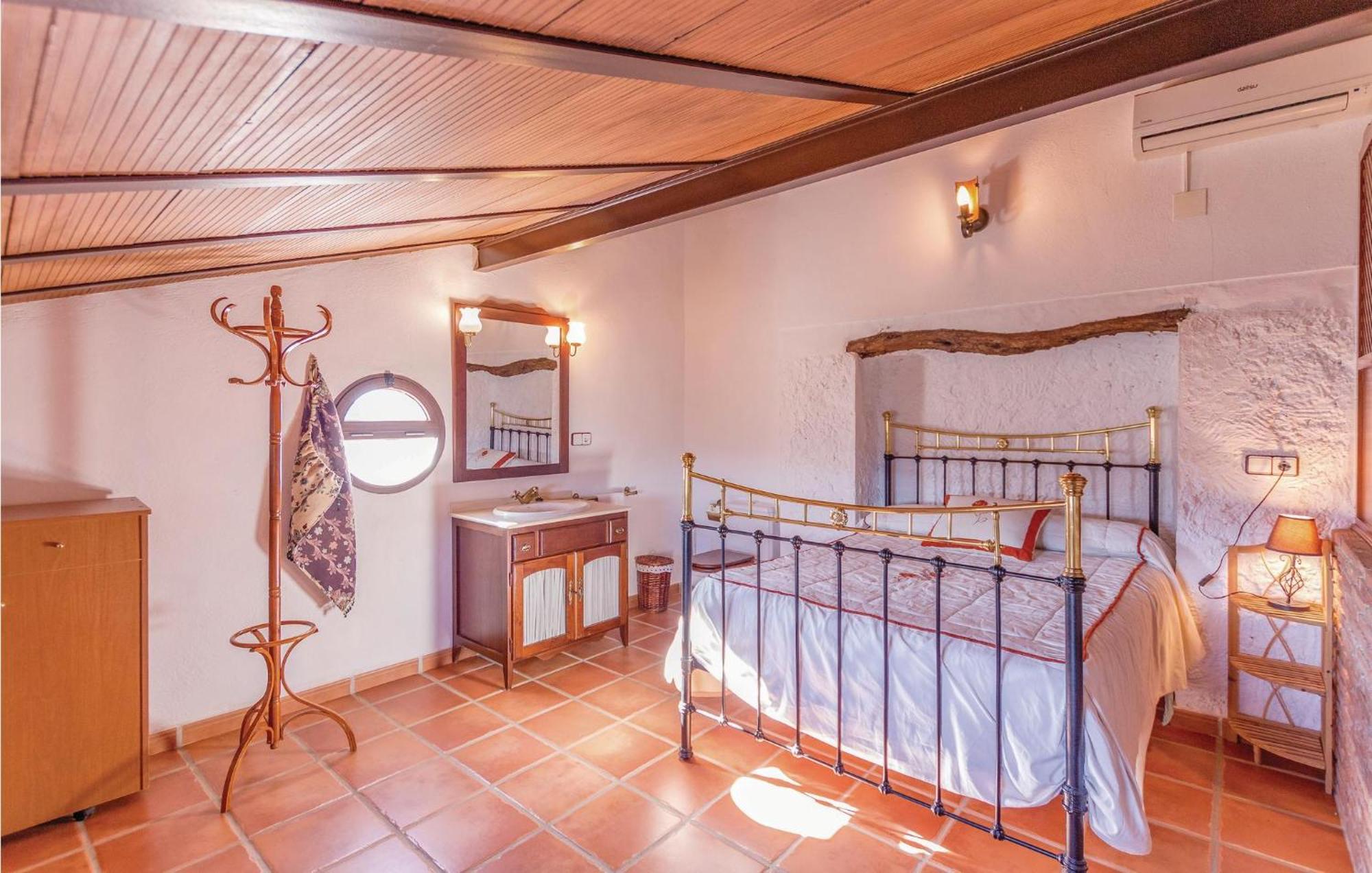 8 Bedroom Lovely Home In Iznájar מראה חיצוני תמונה